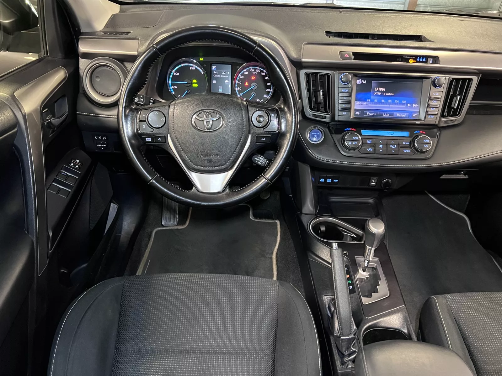 Photo de TOYOTA RAV4