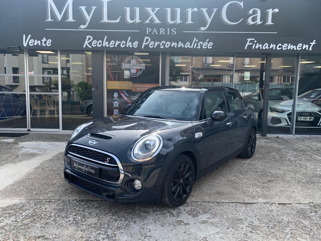 Photo de MINI HATCH 5 PORTES F55 LCI