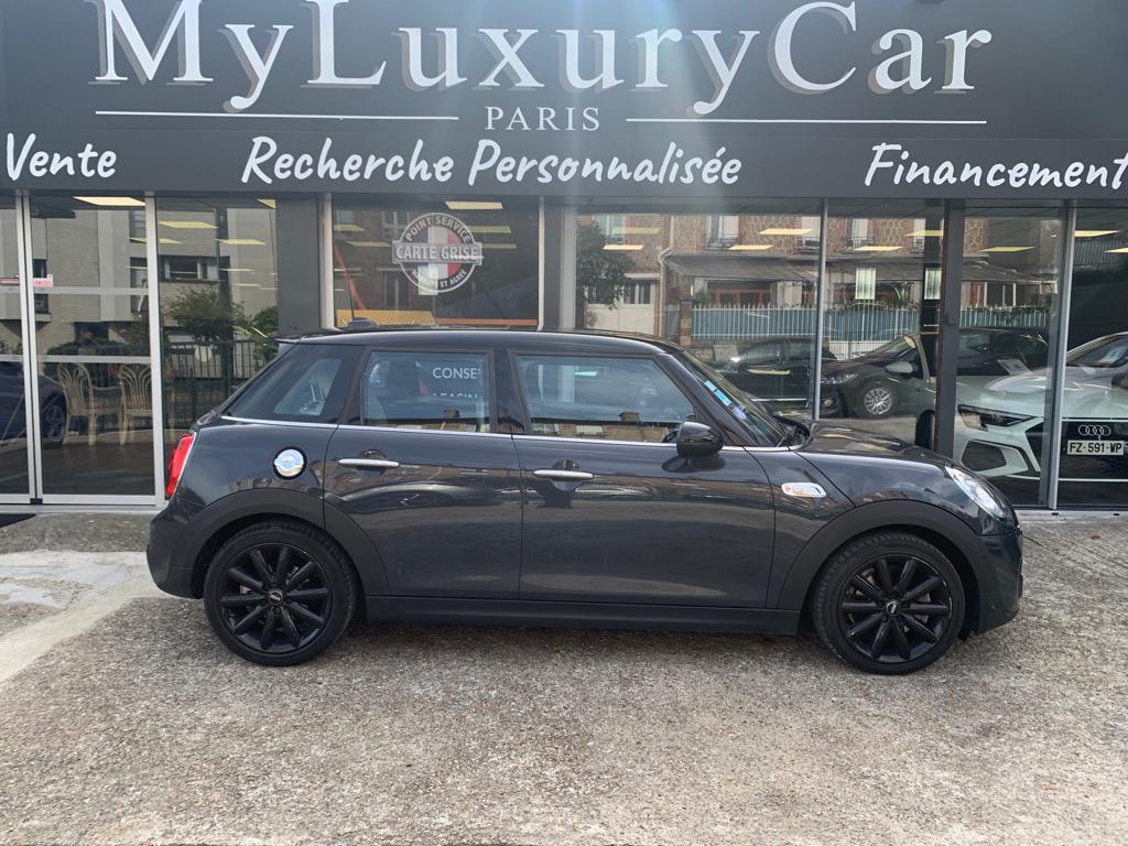 Photo de MINI HATCH 5 PORTES F55 LCI