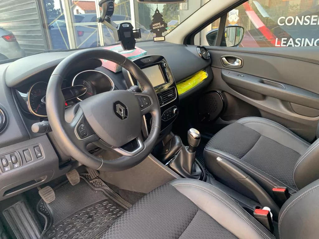 Photo de RENAULT CLIO