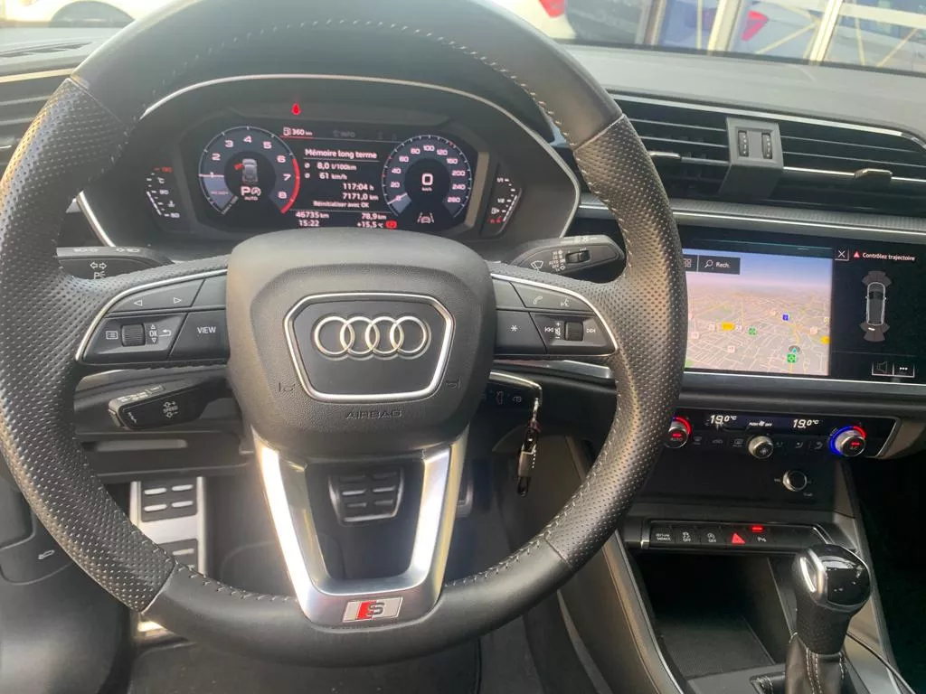 Photo de AUDI Q3