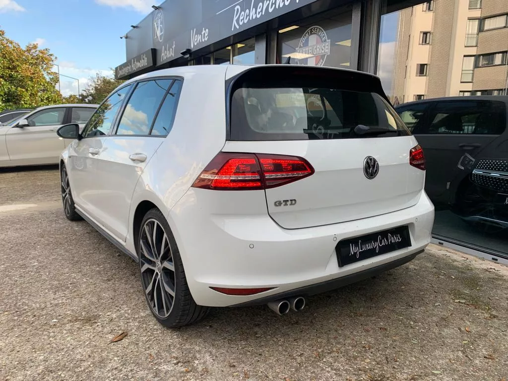 Photo de VOLKSWAGEN GOLF