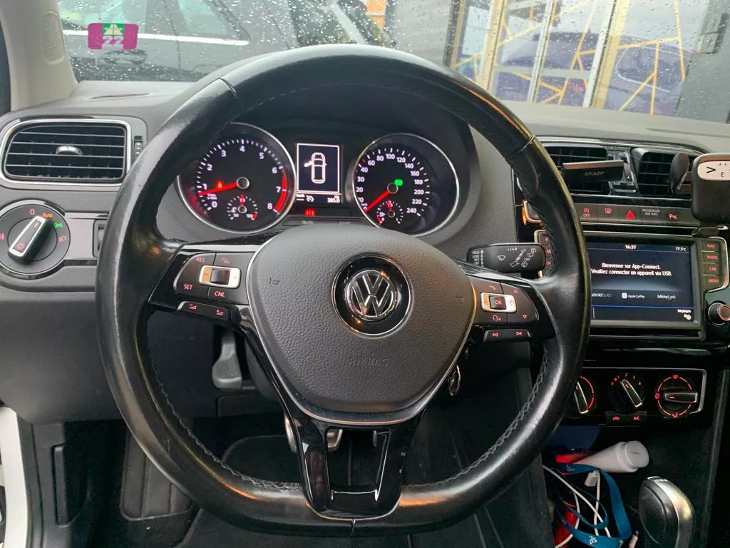 Photo de VOLKSWAGEN POLO