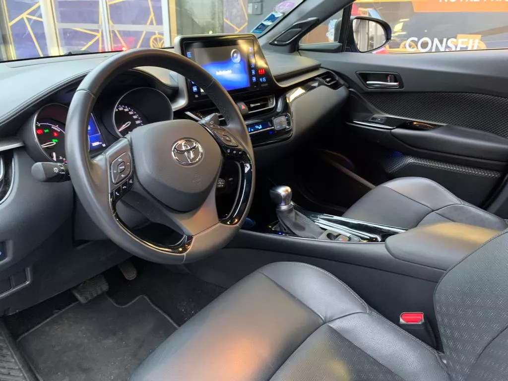 Photo de TOYOTA C-HR