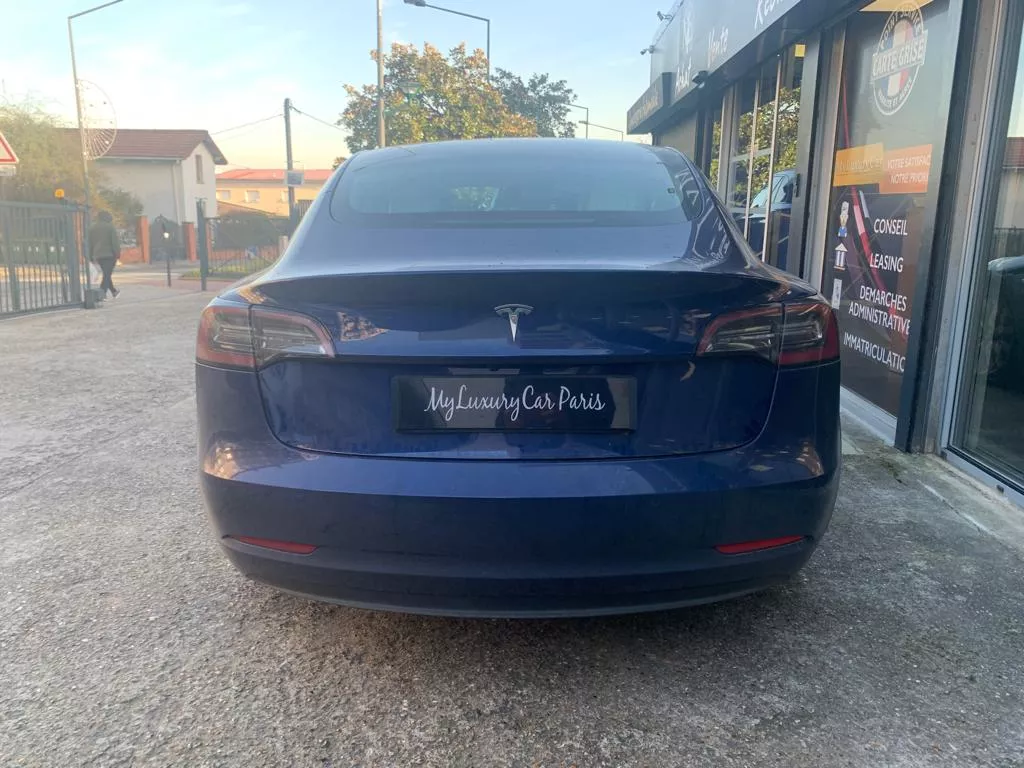 Photo de TESLA MODEL 3