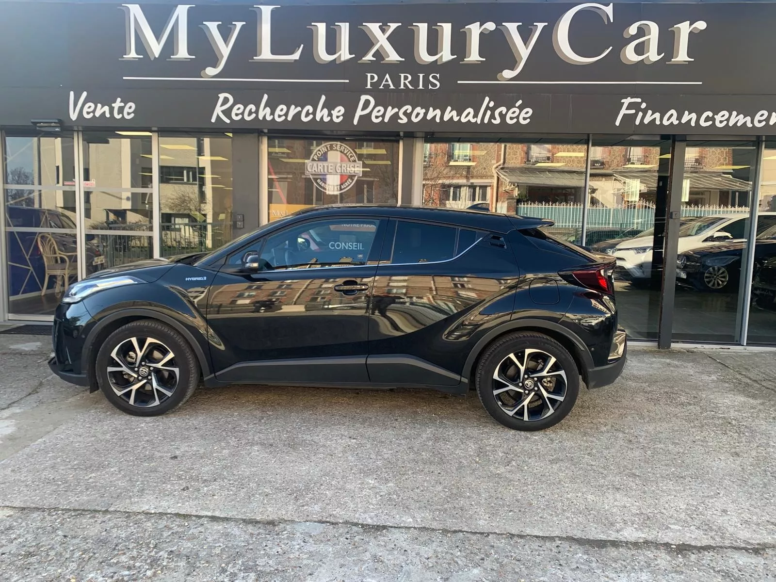 Photo de TOYOTA C-HR HYBRIDE MY20