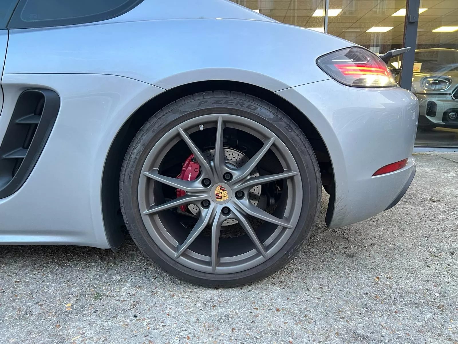 Photo de PORSCHE CAYMAN