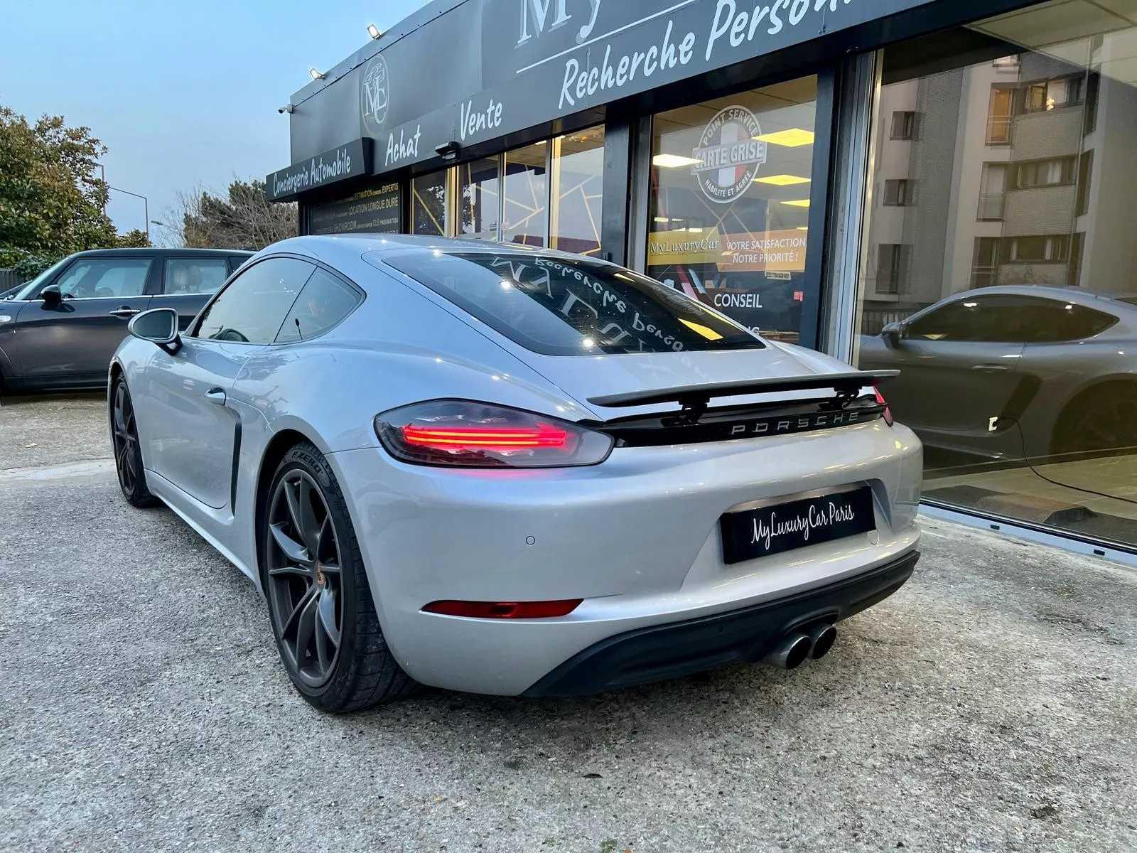 Photo de PORSCHE CAYMAN