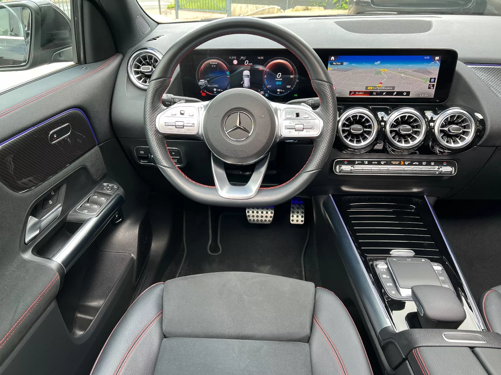 Photo de MERCEDES GLA