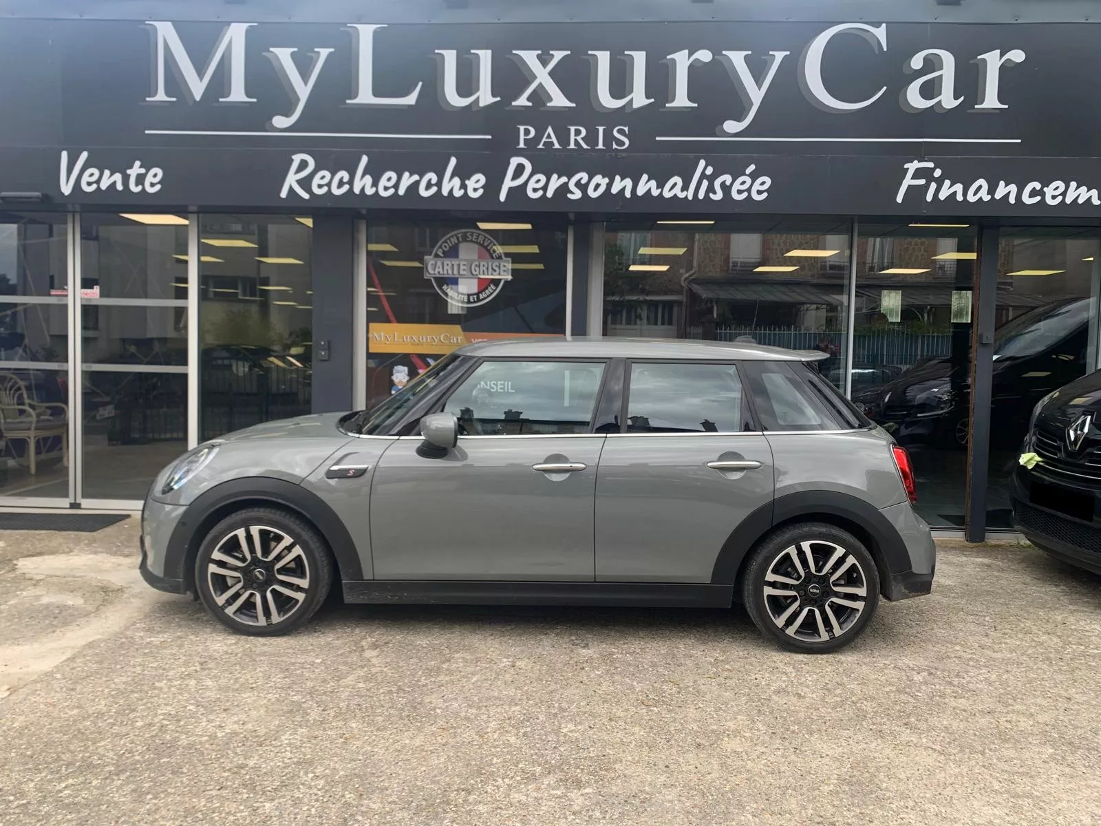 Photo de MINI HATCH 5 PORTES F55 LCI