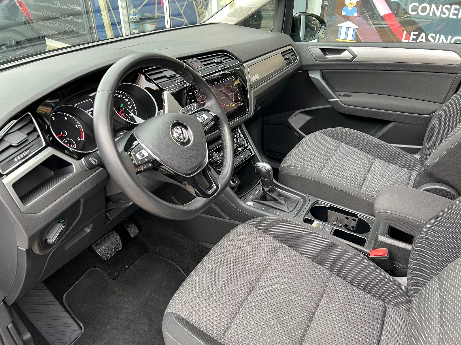 Photo de VOLKSWAGEN TOURAN