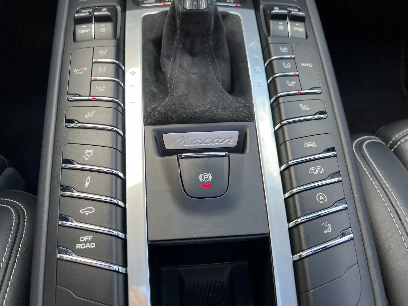 Photo de PORSCHE MACAN