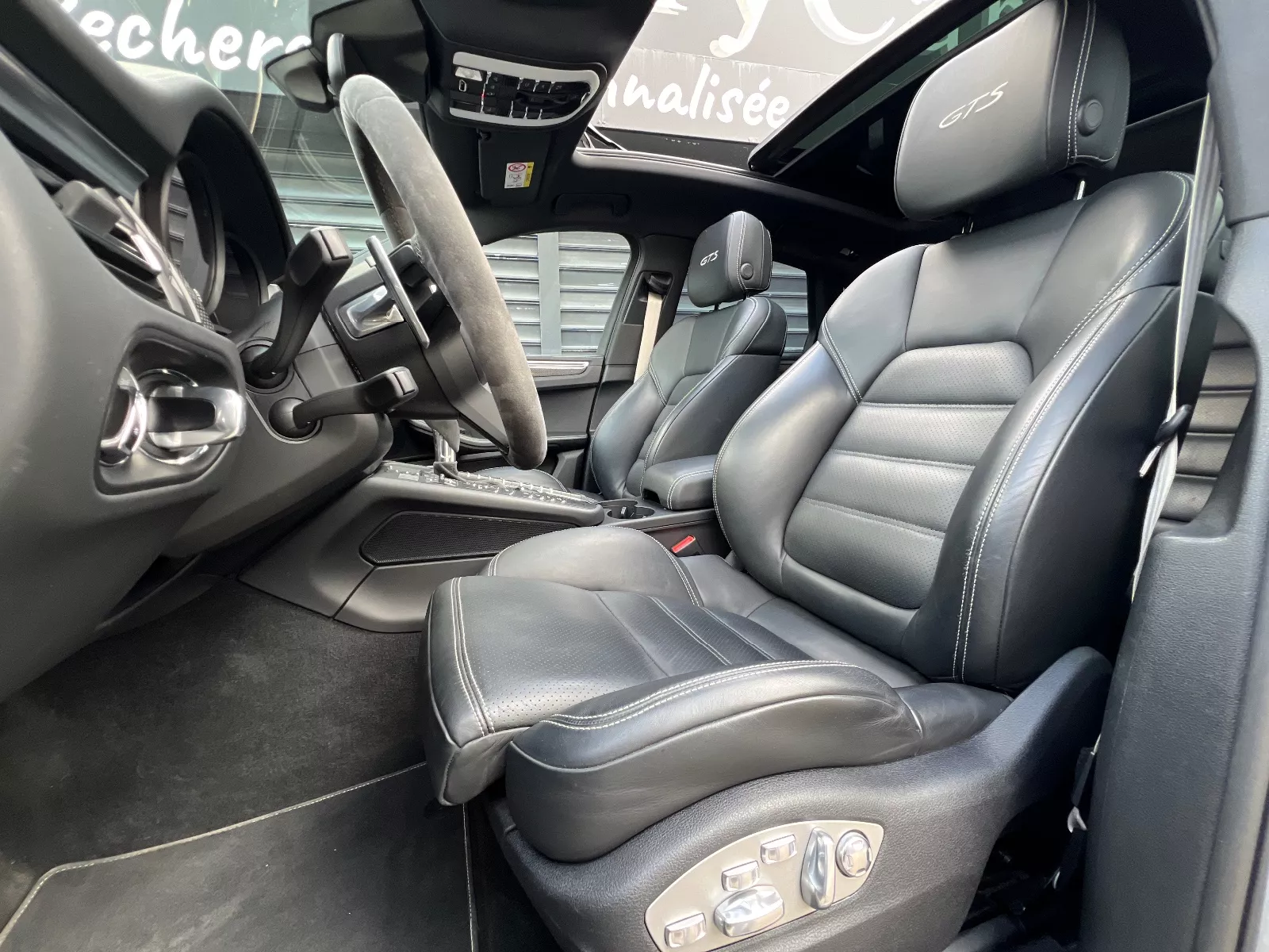 Photo de PORSCHE MACAN