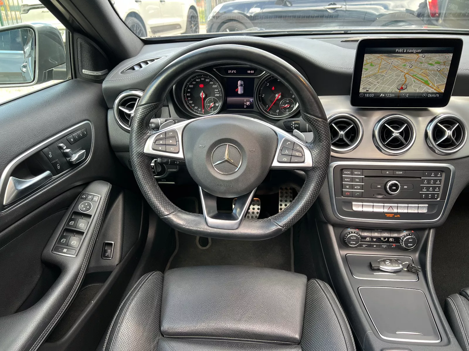 Photo de MERCEDES GLA