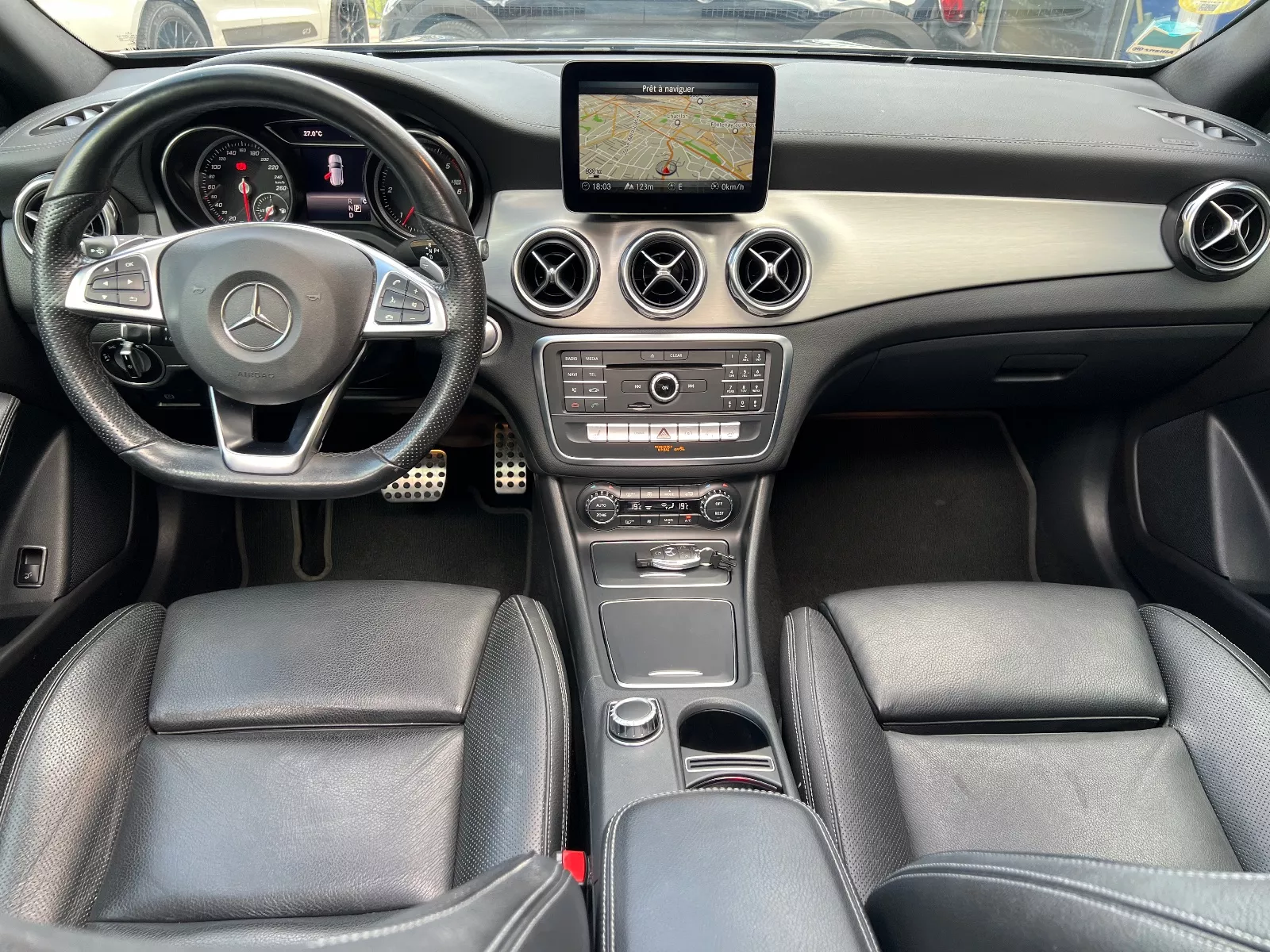 Photo de MERCEDES GLA