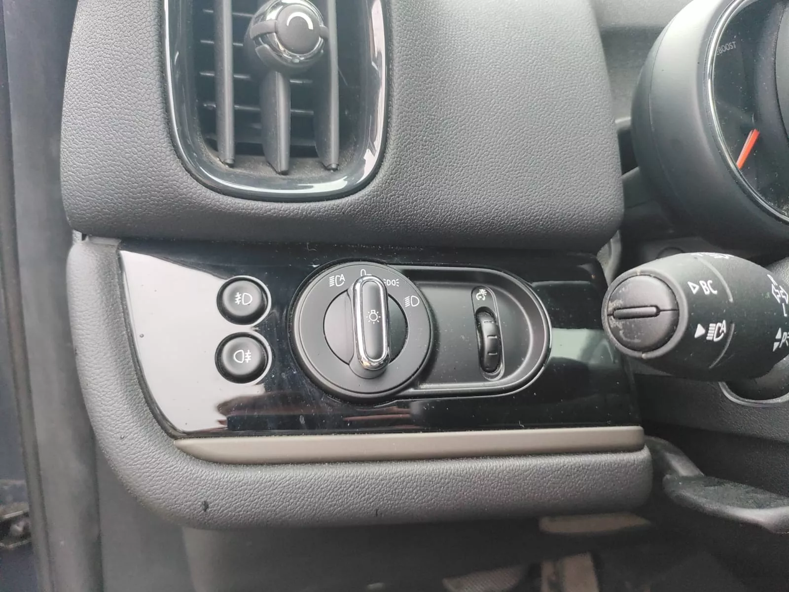 Photo de MINI COUNTRYMAN II (F60) COOPER SE ALL4 