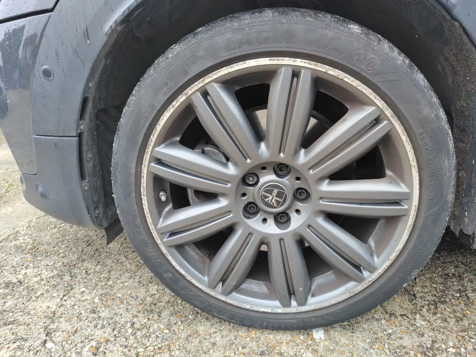 Photo de MINI COUNTRYMAN II (F60) COOPER SE ALL4 