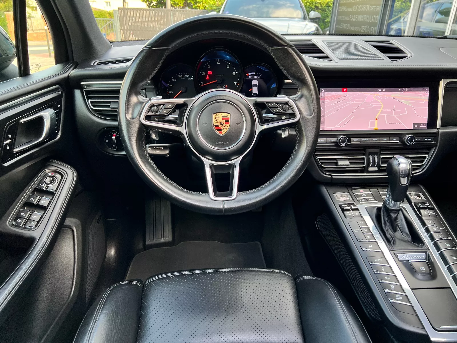 Photo de PORSCHE MACAN