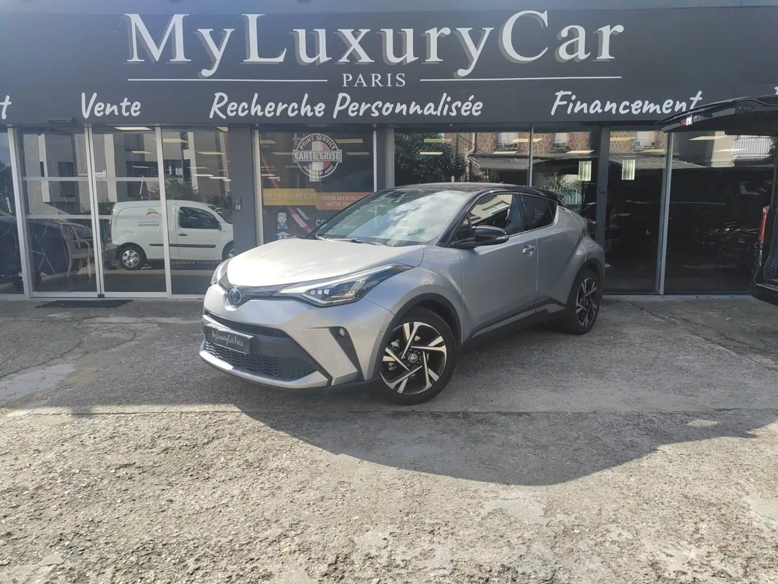 Photo de TOYOTA C-HR HYBRIDE MY22