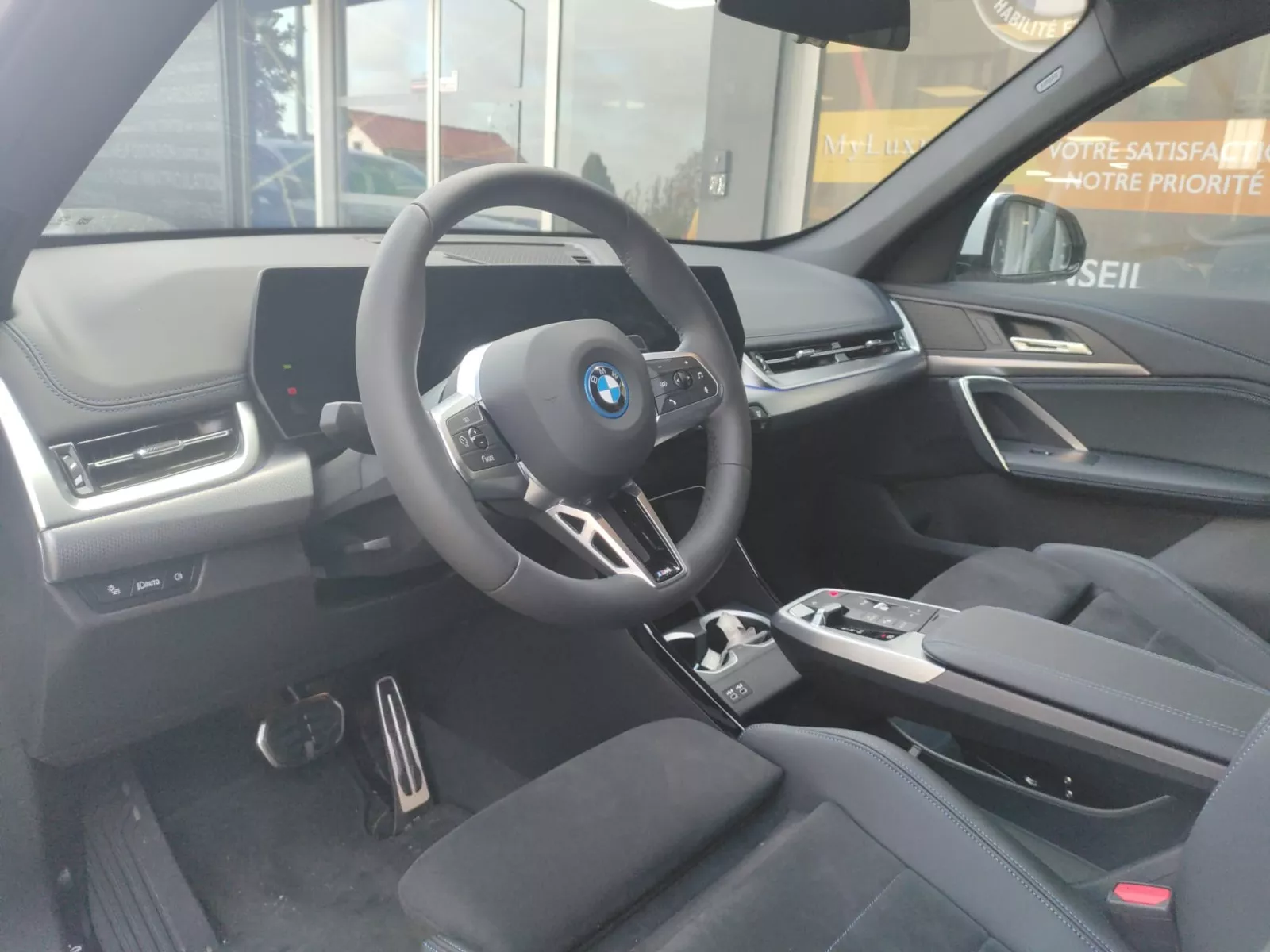 Photo de BMW X1 U11