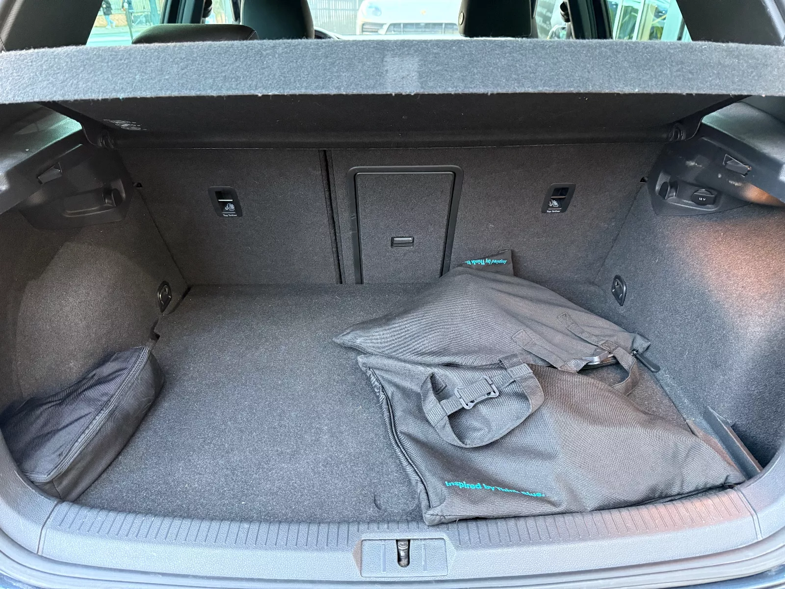 Photo de VOLKSWAGEN GOLF