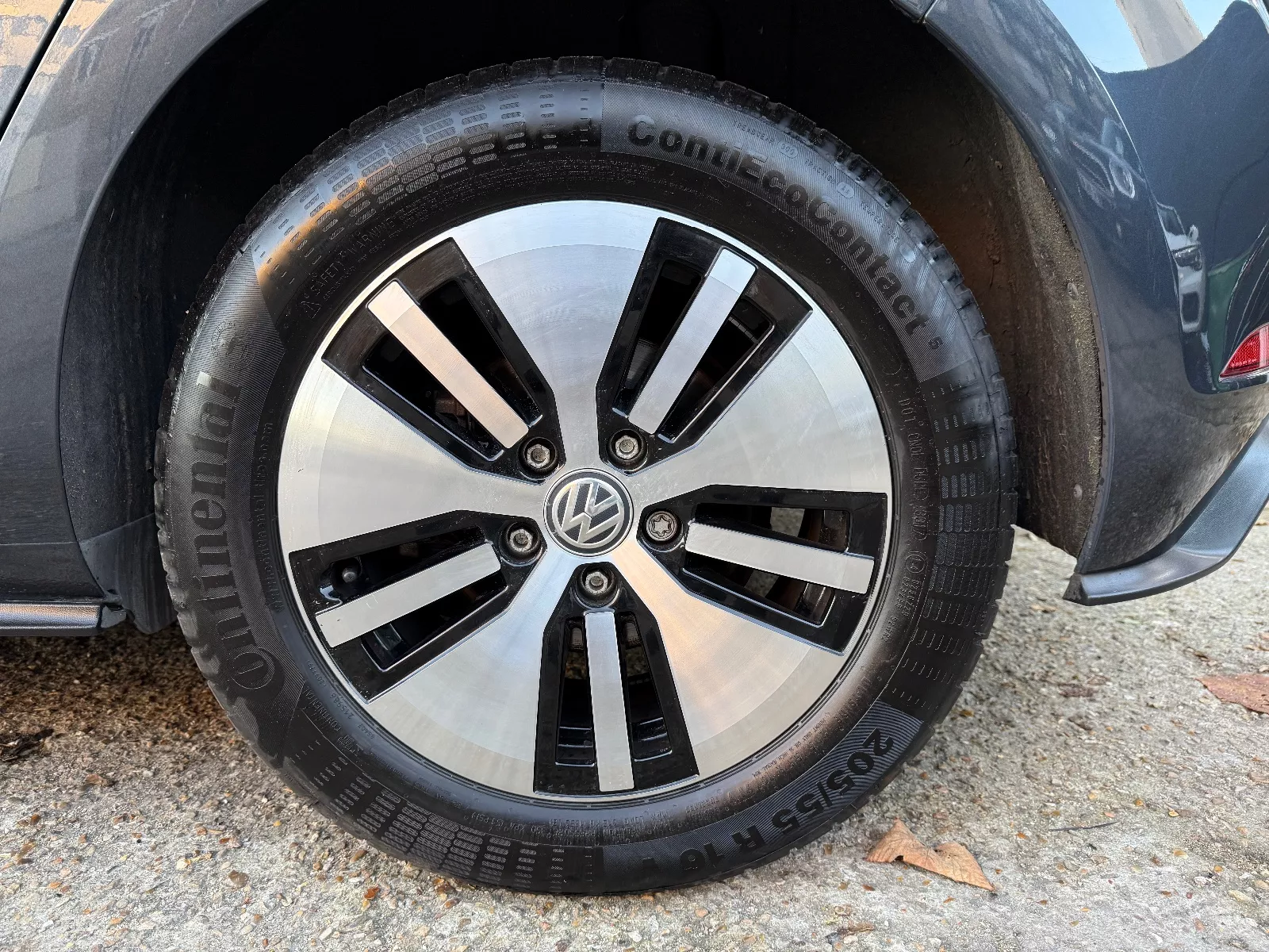 Photo de VOLKSWAGEN GOLF