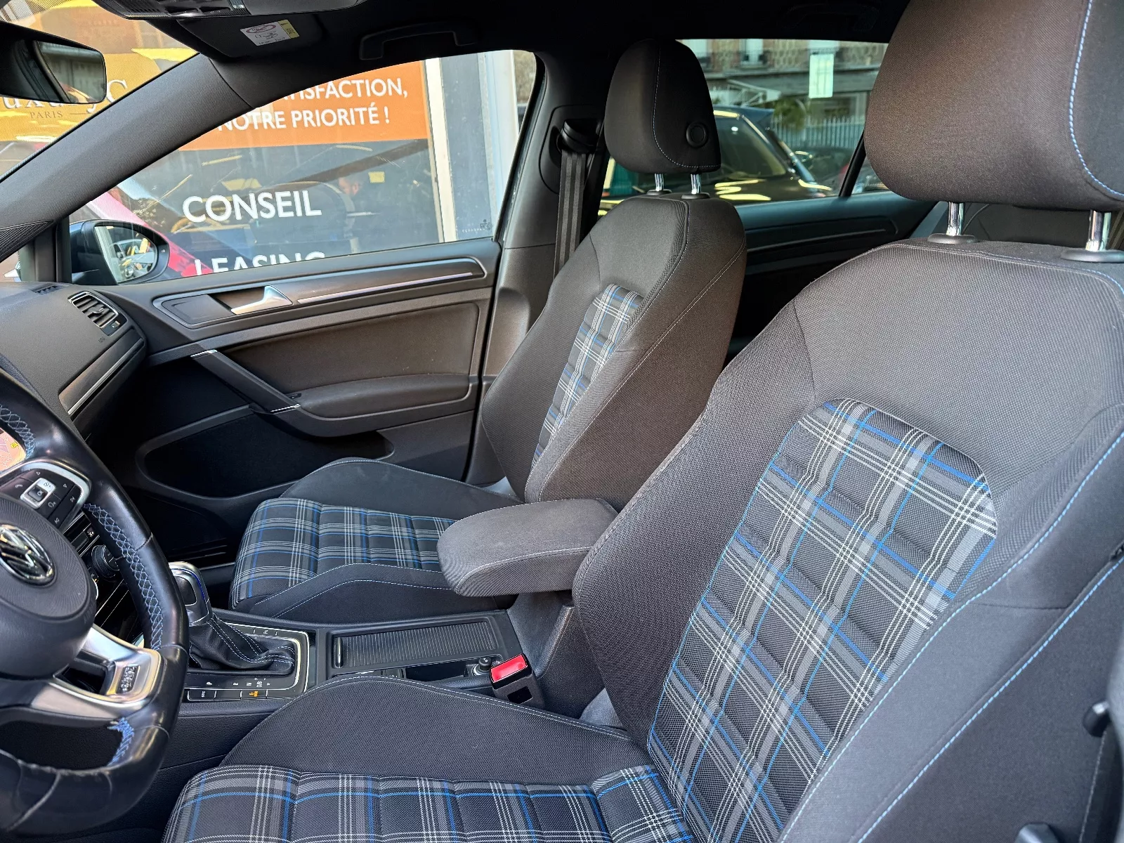 Photo de VOLKSWAGEN GOLF