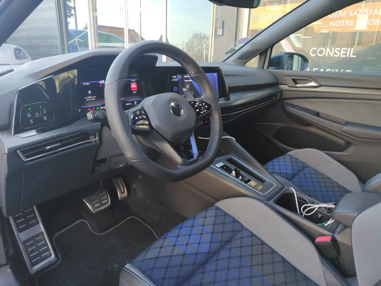 Photo de VOLKSWAGEN GOLF