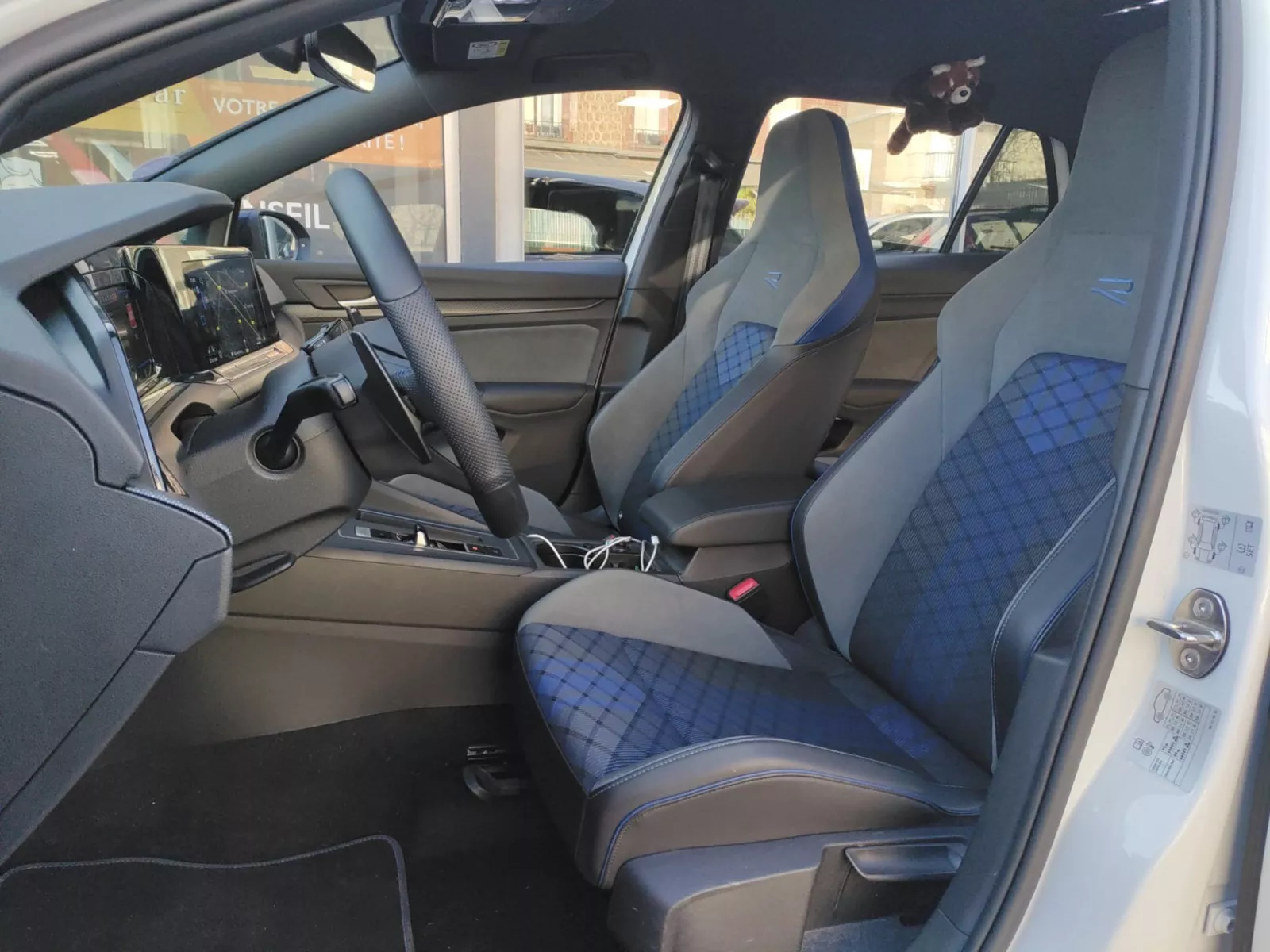 Photo de VOLKSWAGEN GOLF