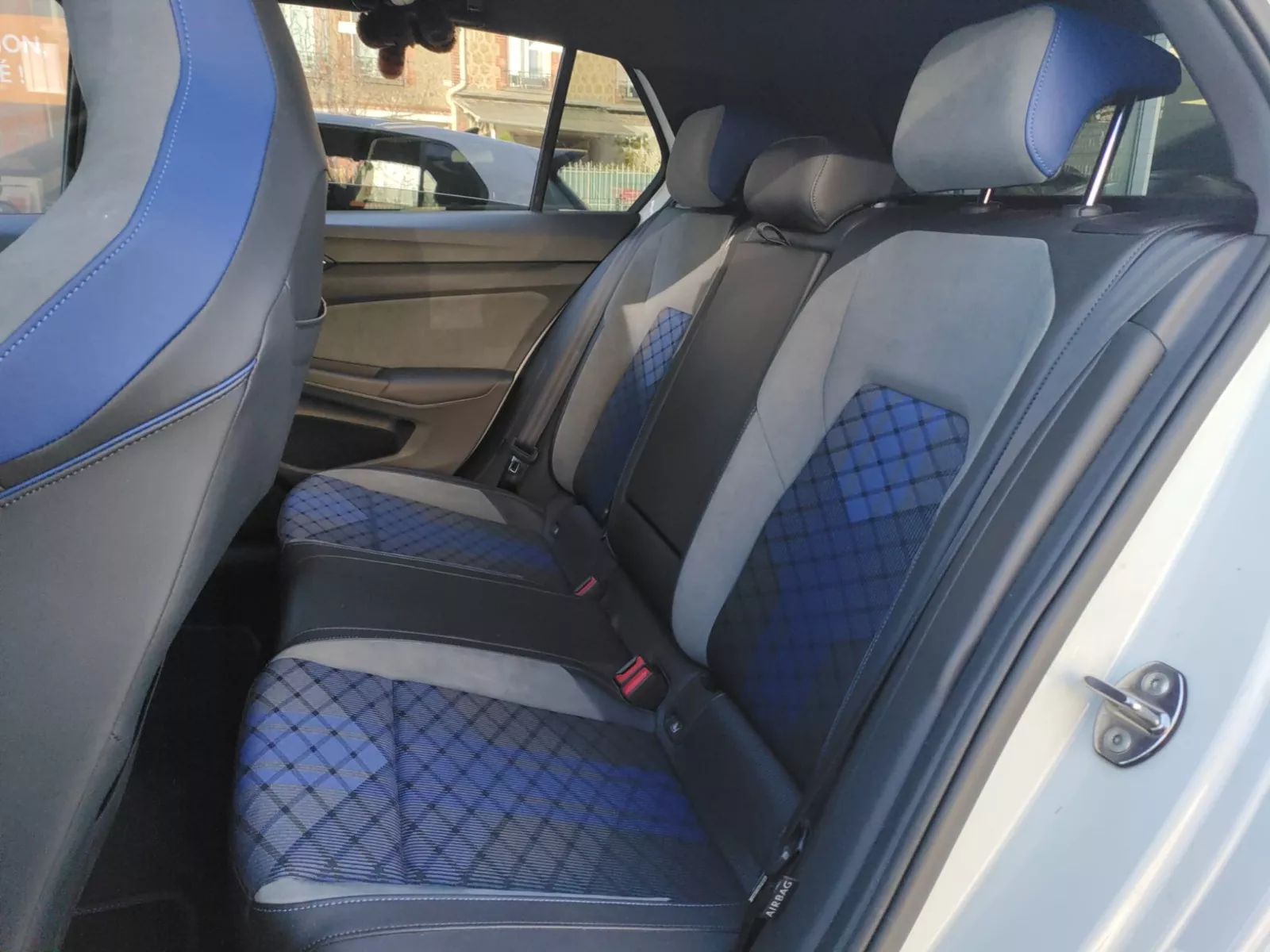 Photo de VOLKSWAGEN GOLF