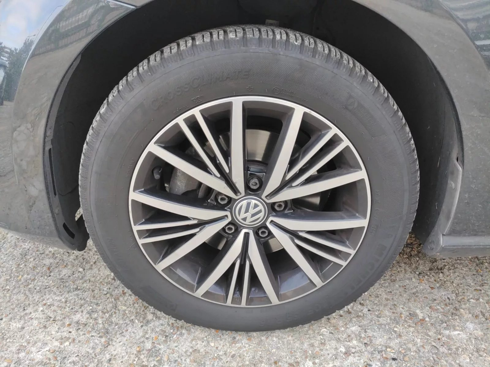 Photo de VOLKSWAGEN GOLF