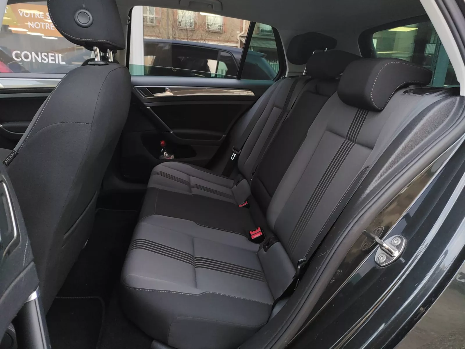 Photo de VOLKSWAGEN GOLF