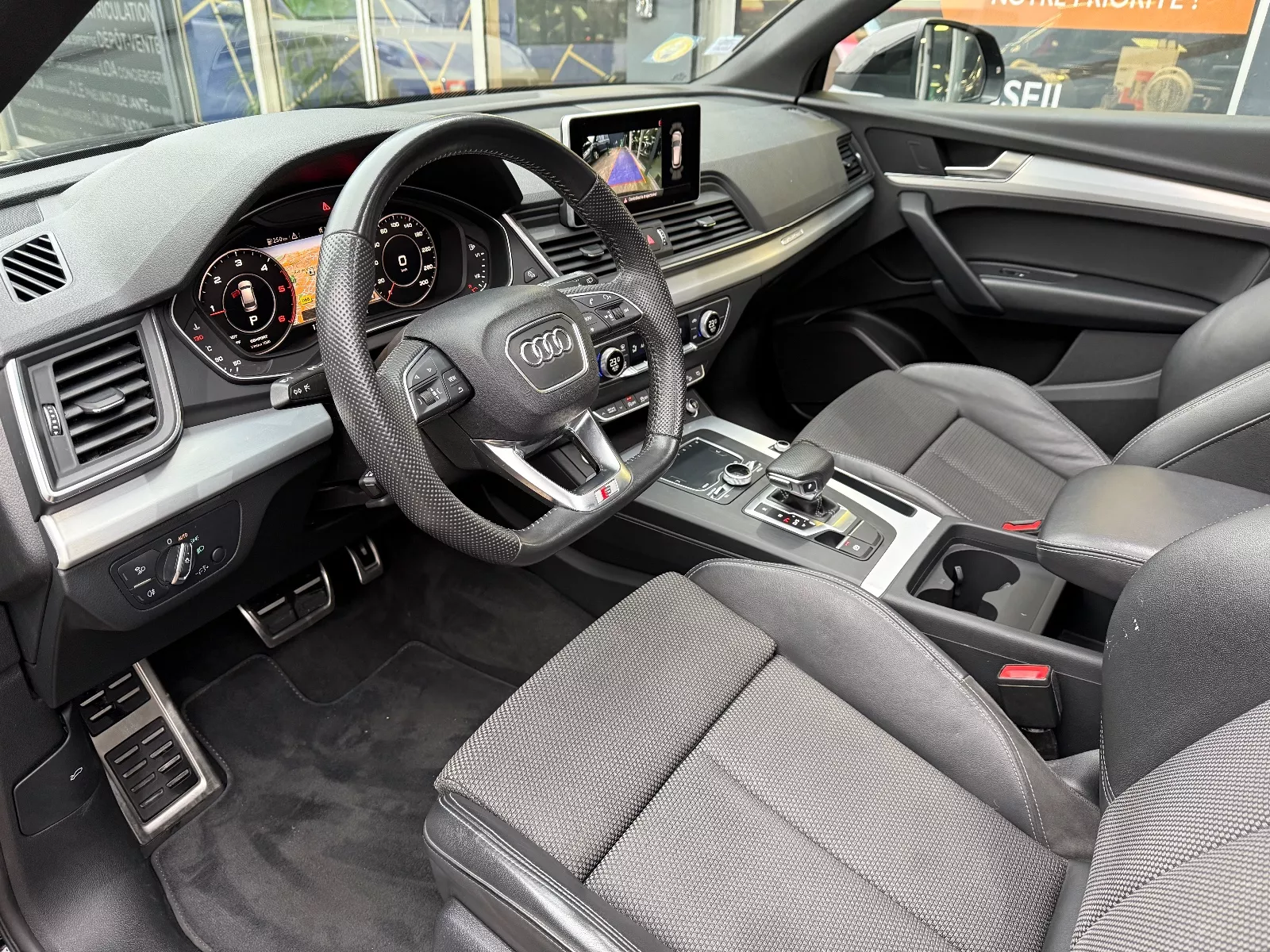 Photo de AUDI Q5