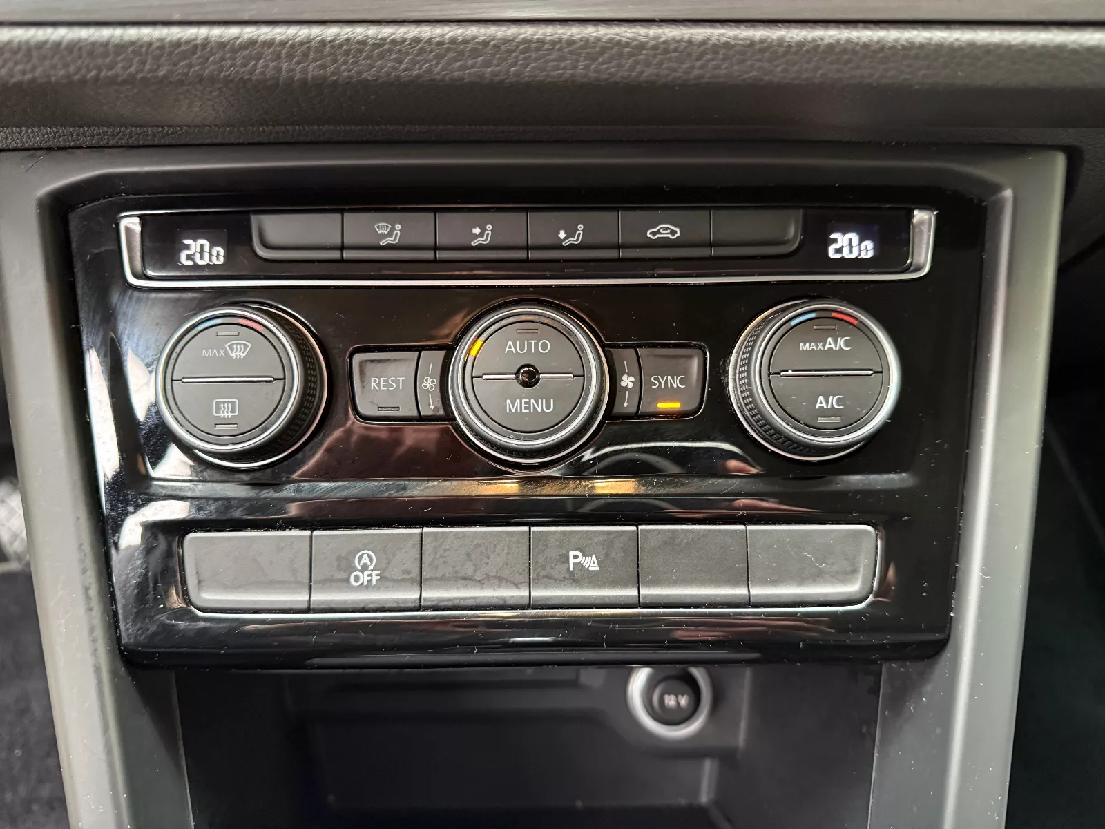 Photo de VOLKSWAGEN TOURAN