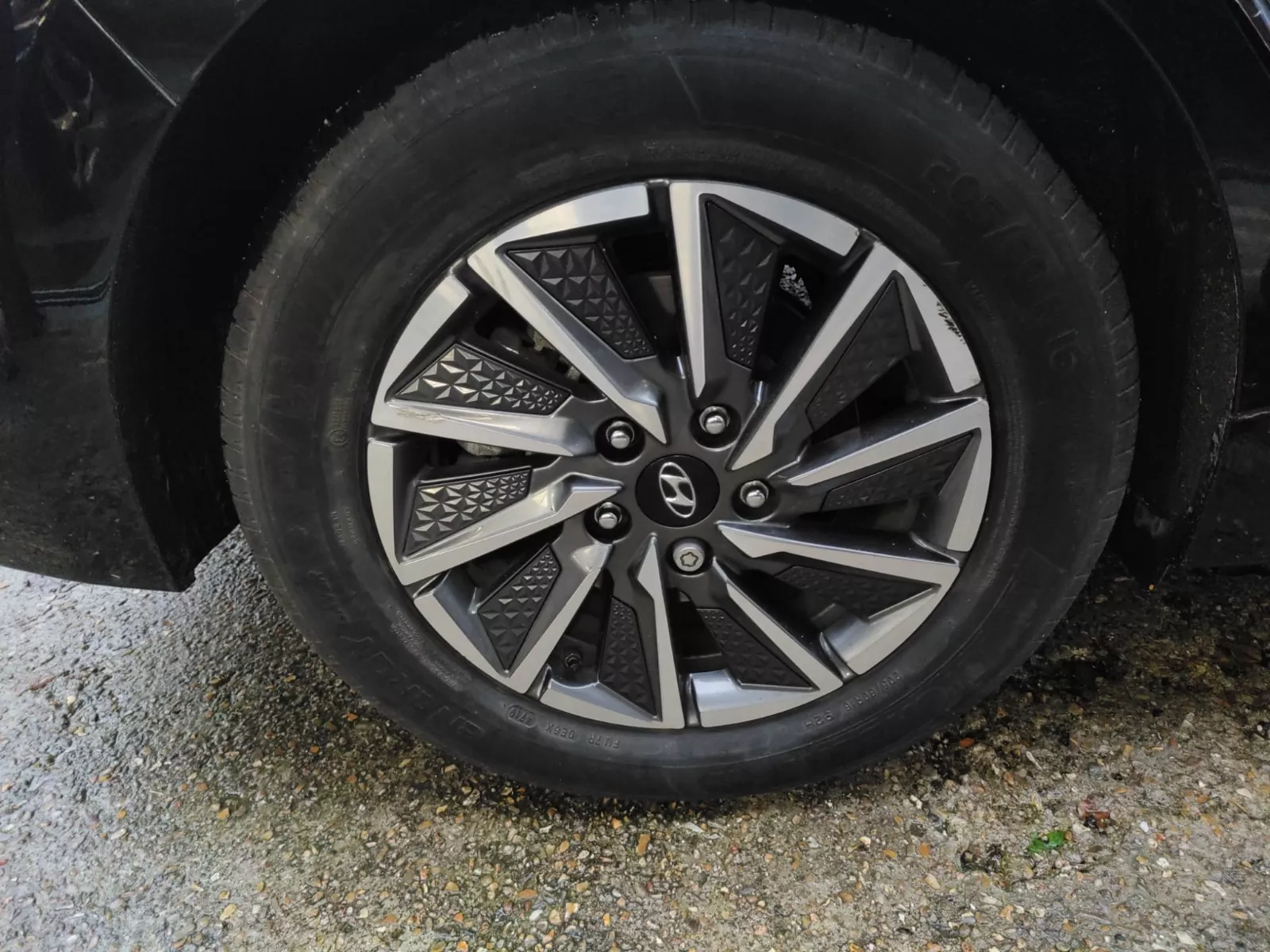 Photo de HYUNDAI IONIQ