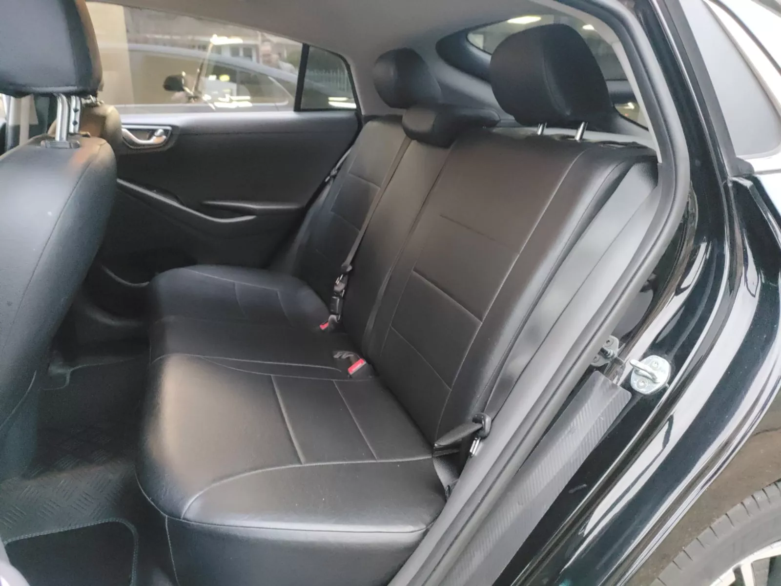 Photo de HYUNDAI IONIQ