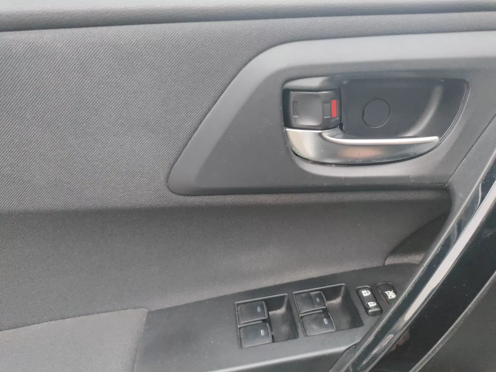 Photo de TOYOTA AURIS