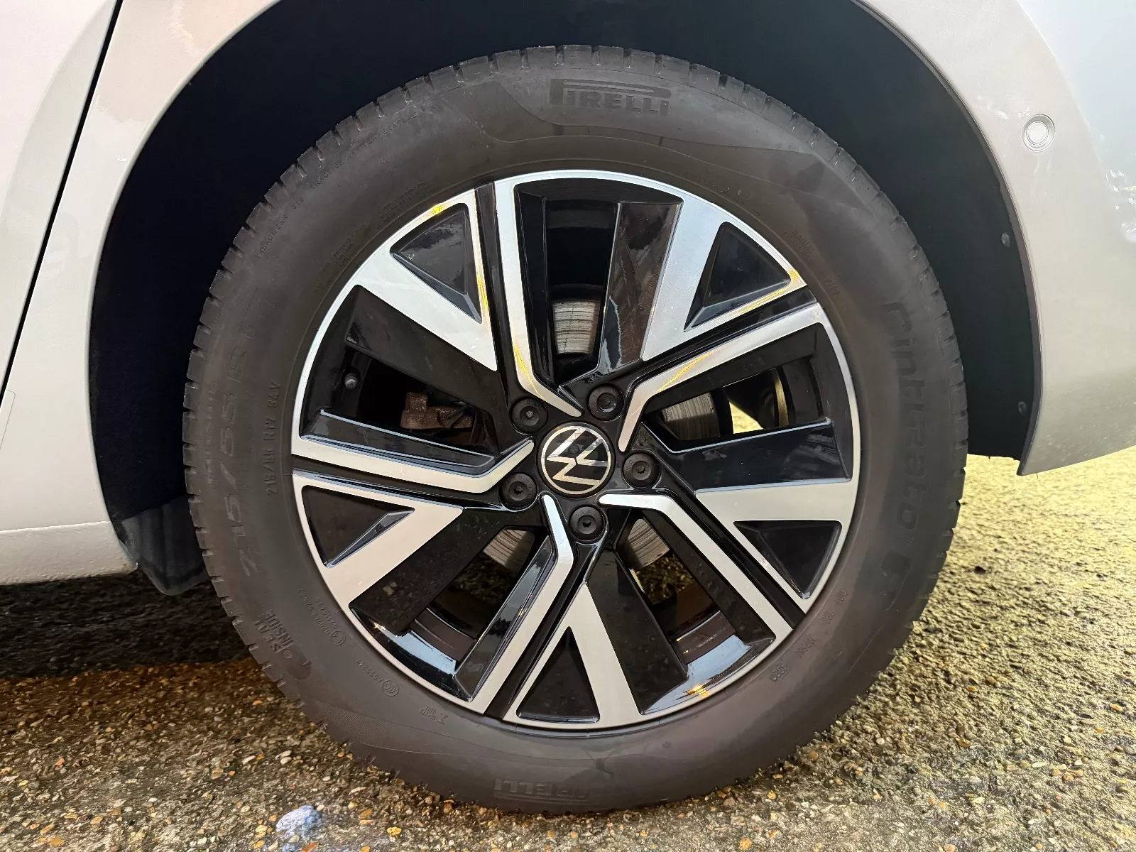 Photo de VOLKSWAGEN TOURAN