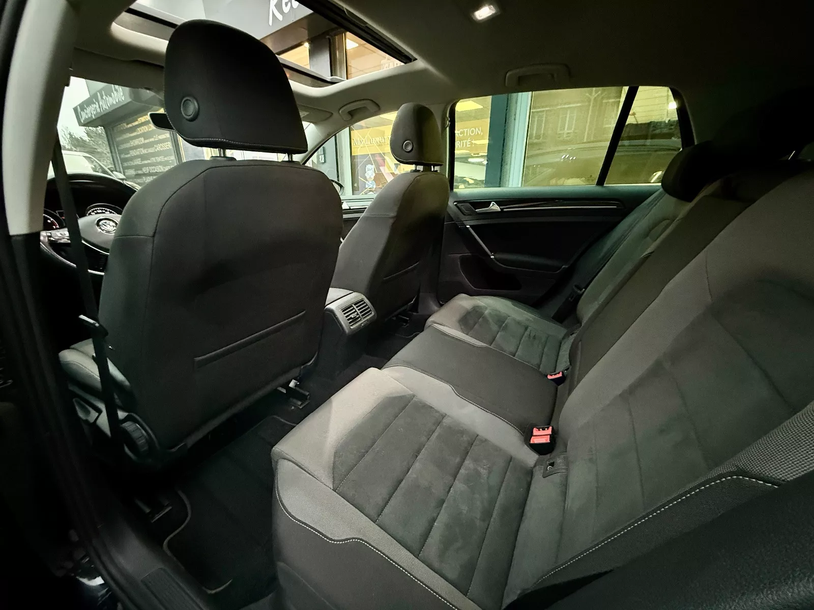 Photo de VOLKSWAGEN GOLF