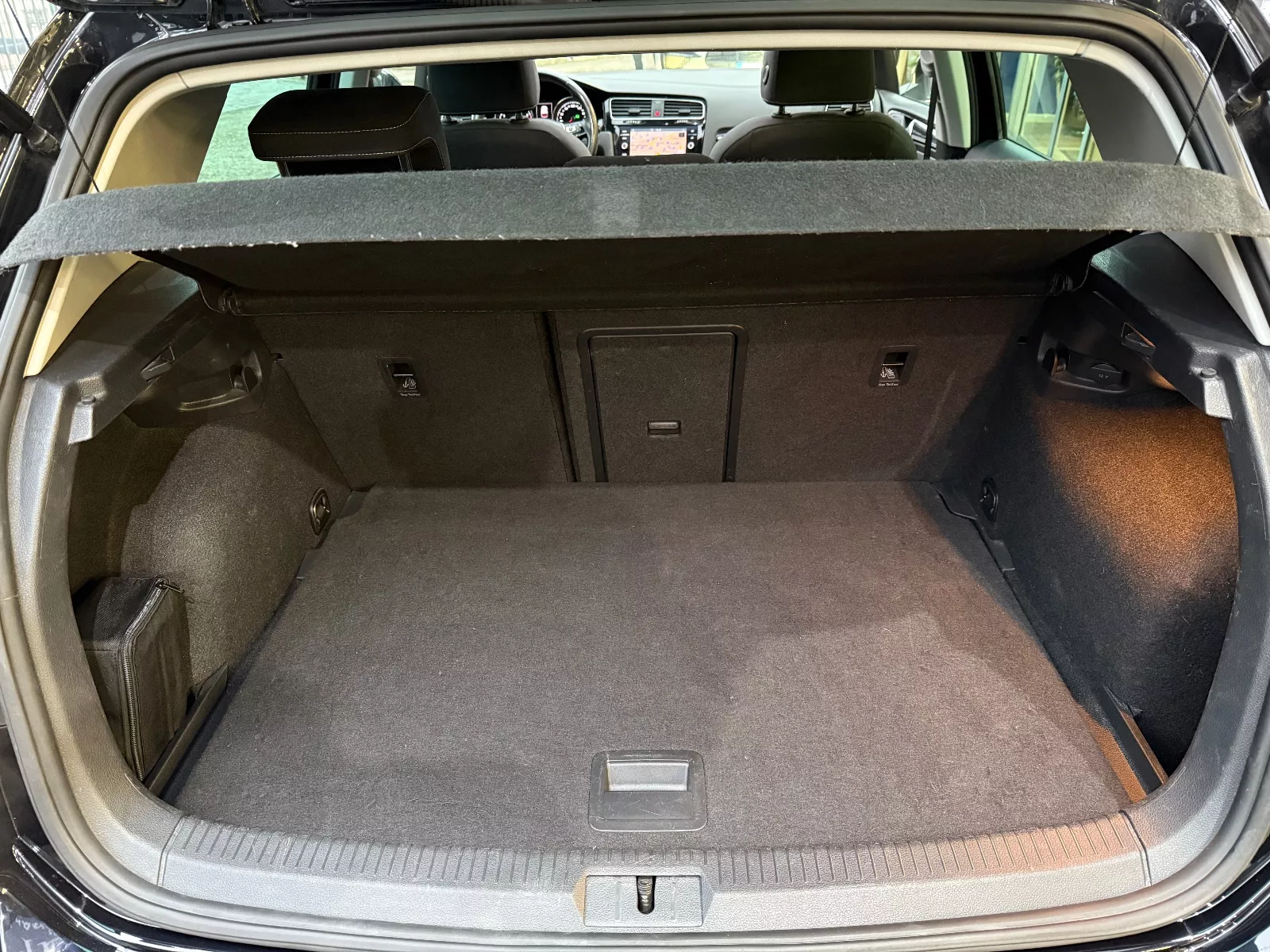 Photo de VOLKSWAGEN GOLF