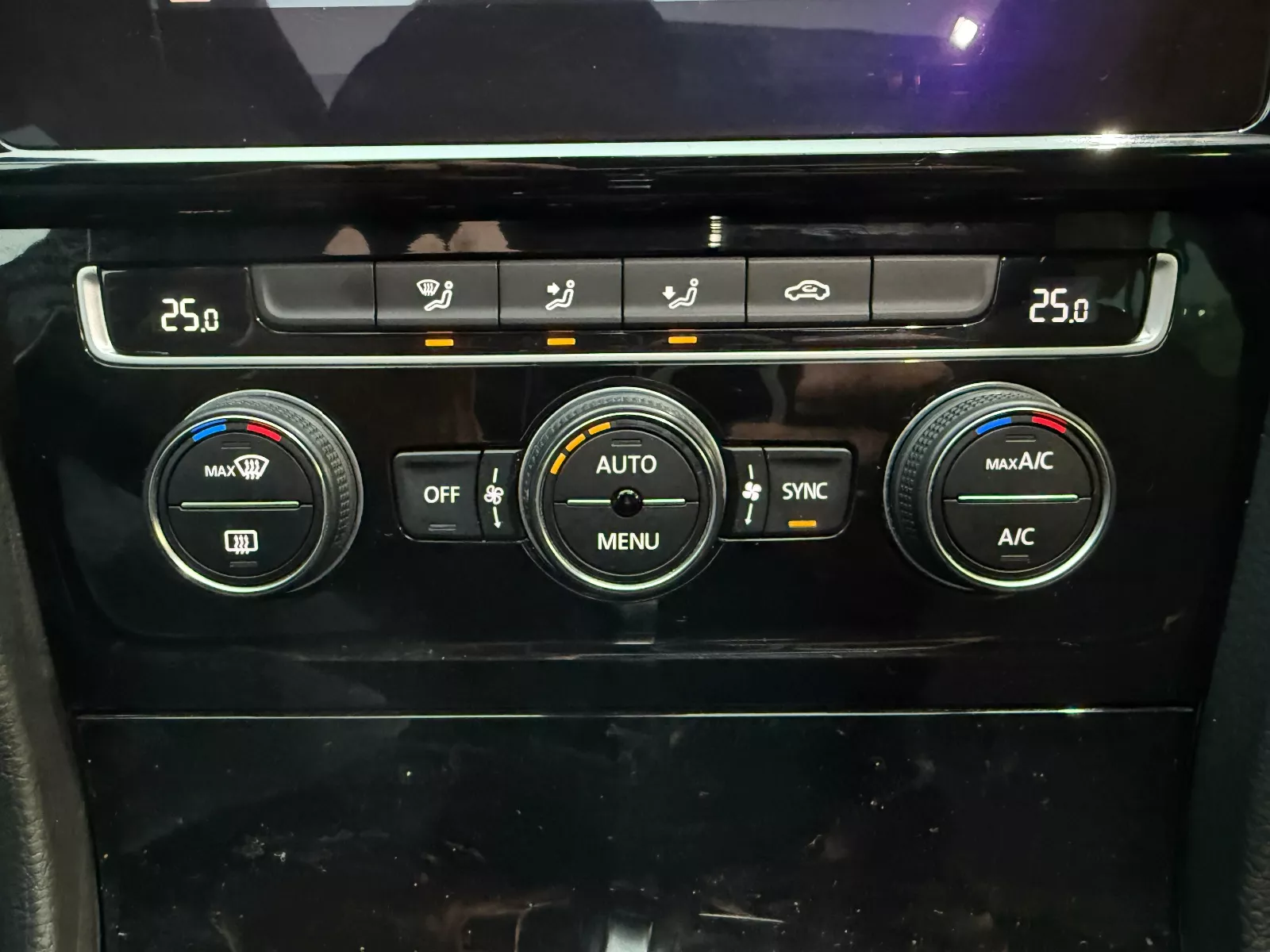 Photo de VOLKSWAGEN GOLF