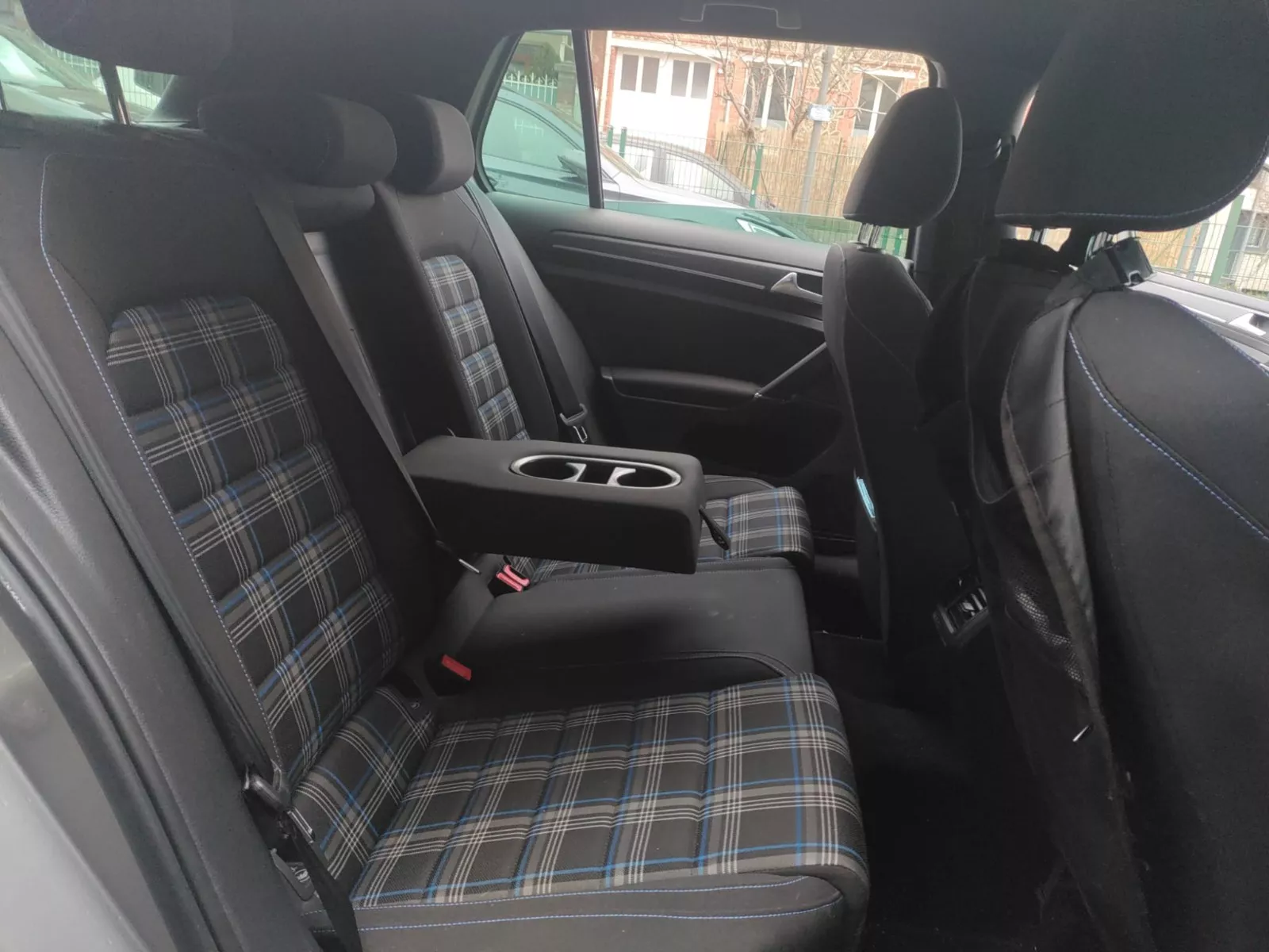 Photo de VOLKSWAGEN GOLF