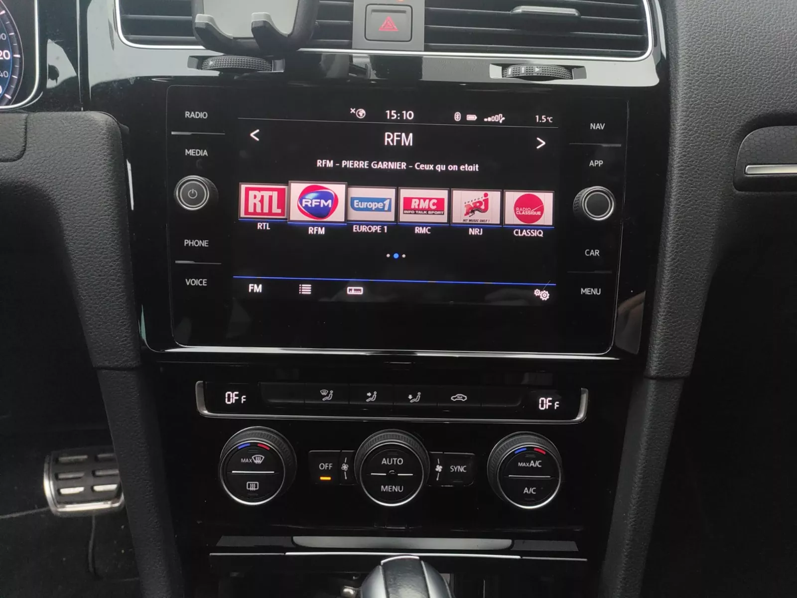 Photo de VOLKSWAGEN GOLF