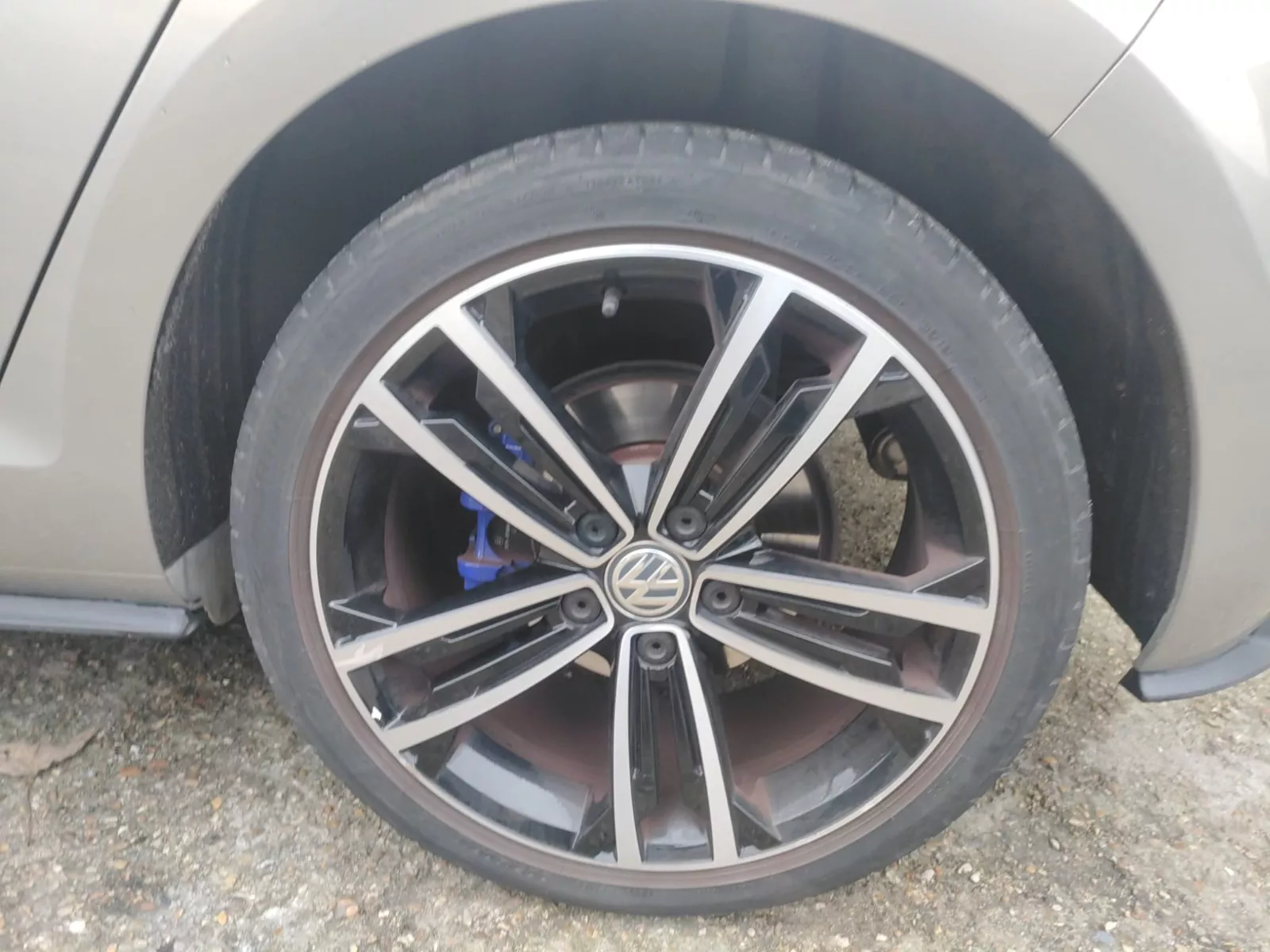 Photo de VOLKSWAGEN GOLF