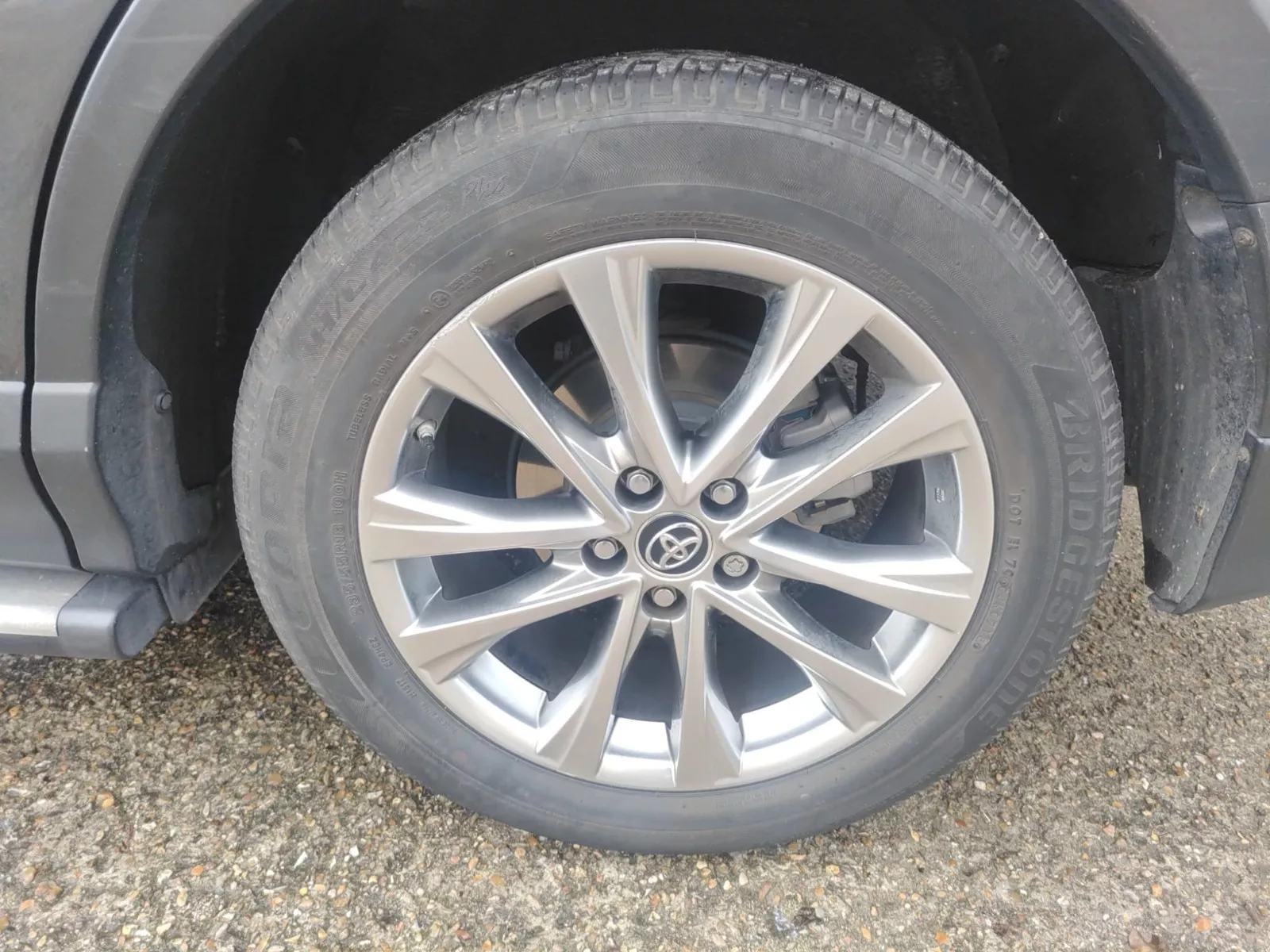 Photo de TOYOTA RAV4