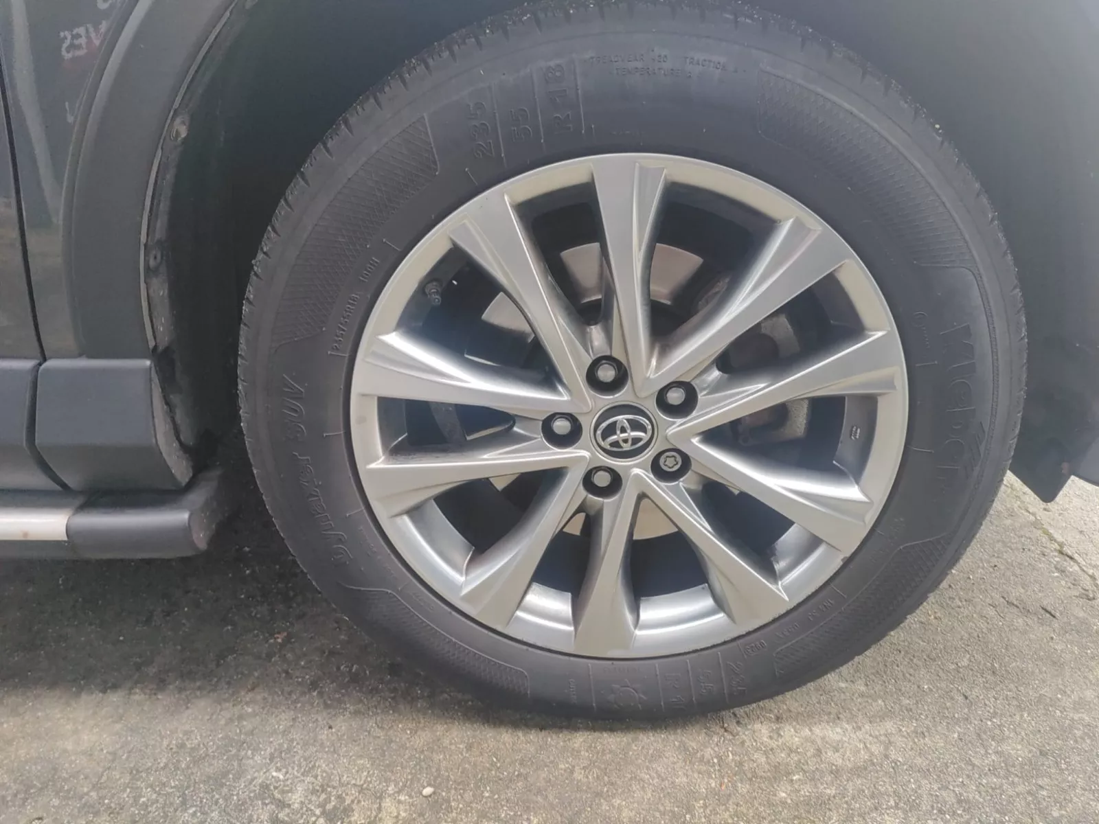 Photo de TOYOTA RAV4