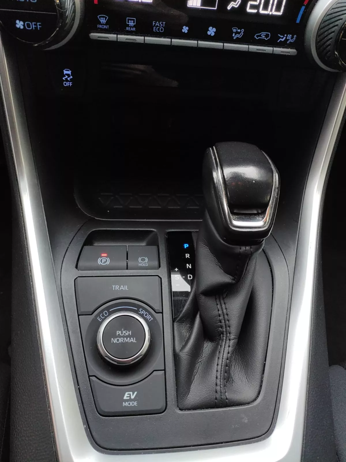 Photo de TOYOTA RAV4 HYBRIDE MY21