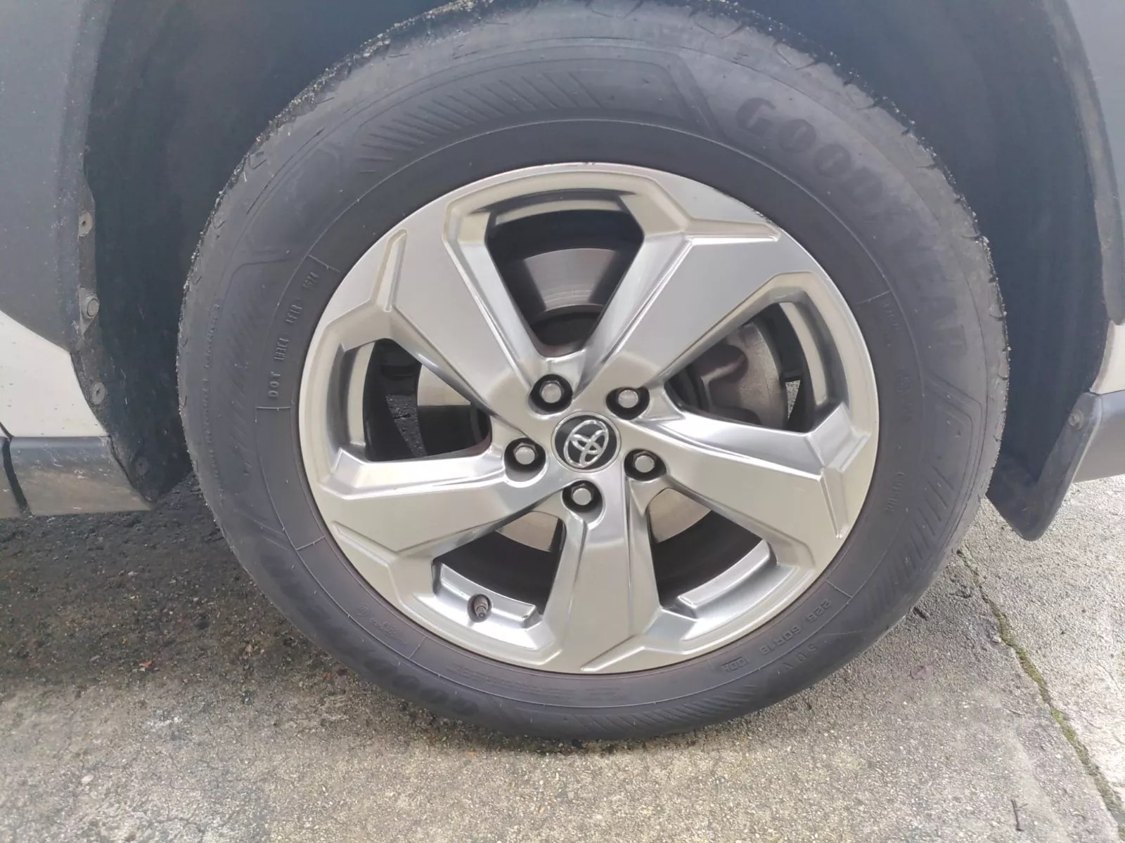 Photo de TOYOTA RAV4 HYBRIDE MY21