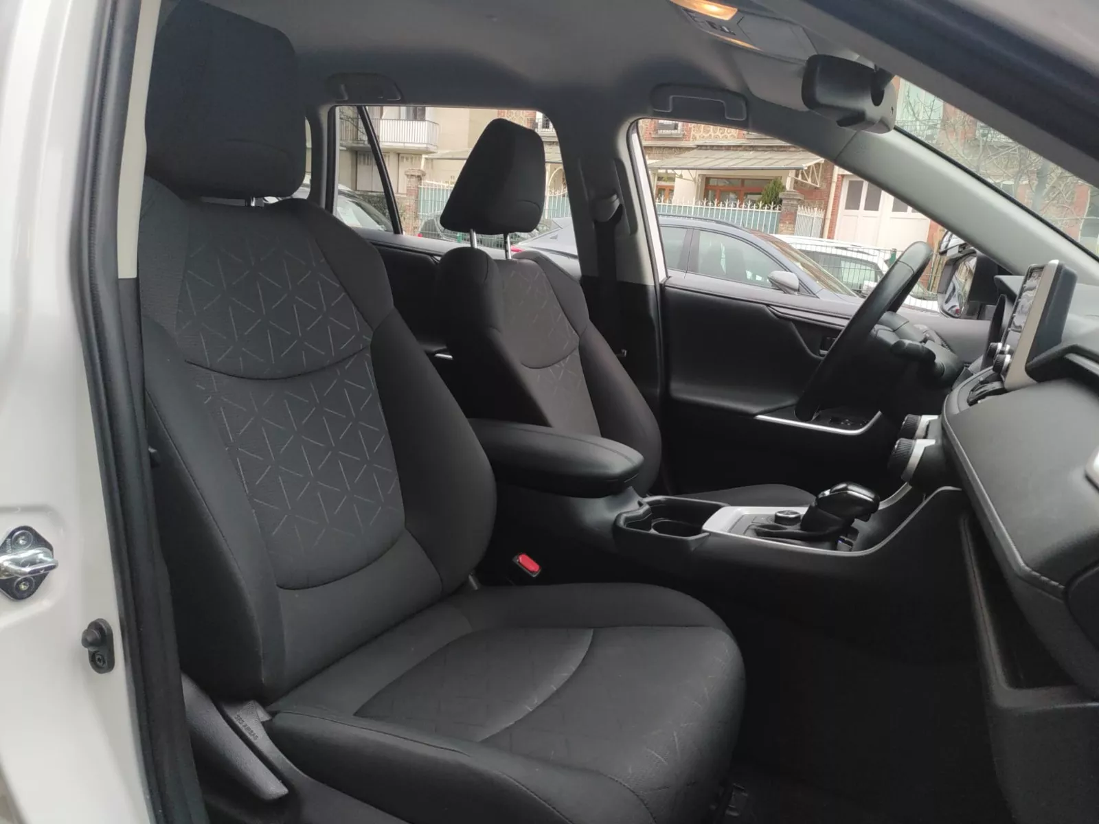 Photo de TOYOTA RAV4 HYBRIDE MY21