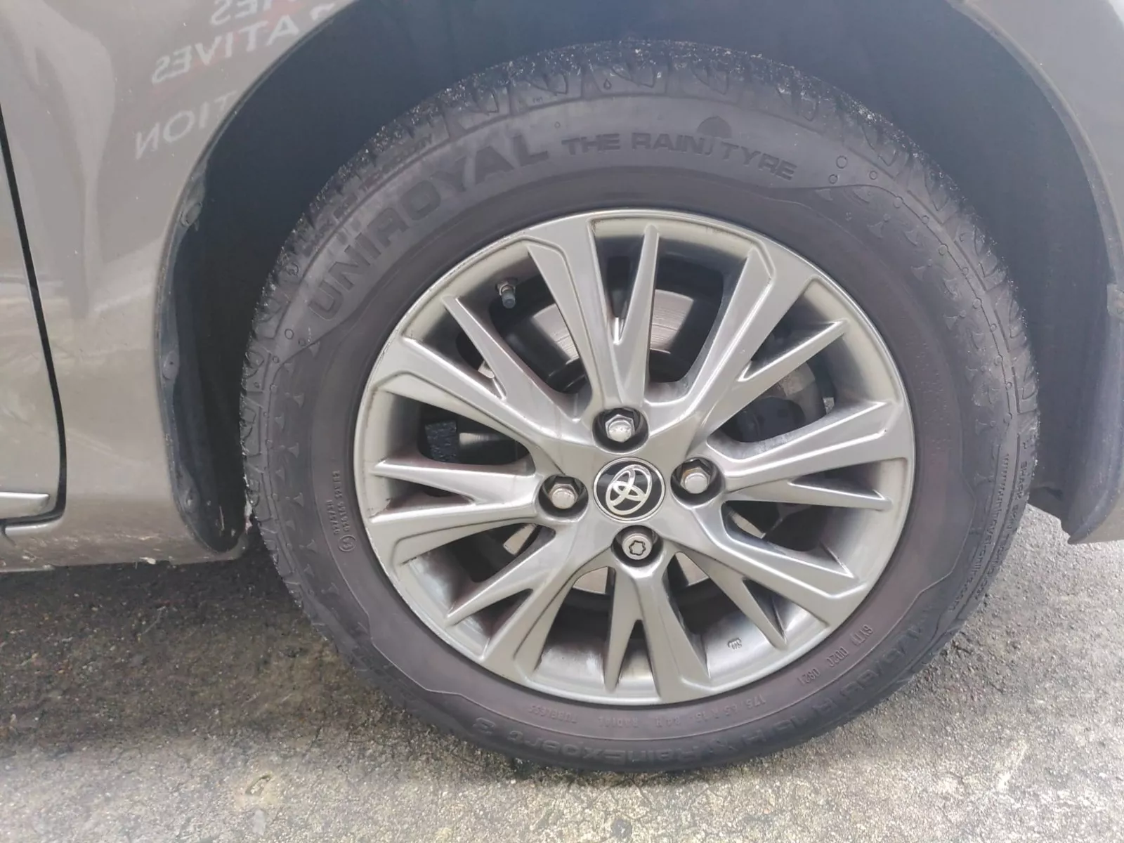 Photo de TOYOTA YARIS